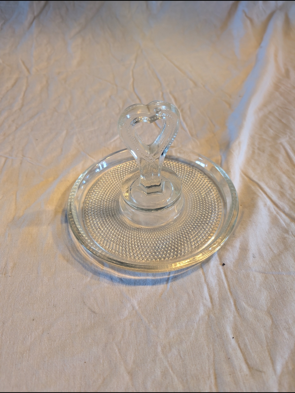 2/20$ Vintage Clear Glass Heart-Top Ring Stand/ Trinket Dish